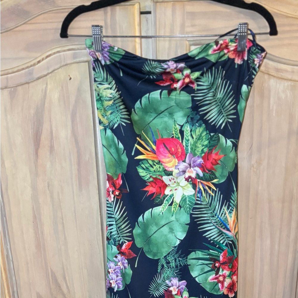 Fashion Nova Green and Red Floral Strapless Dress